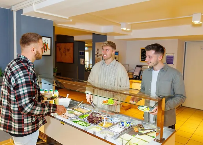 أيه&أو هاوبتبانهوف 2* دورتموند