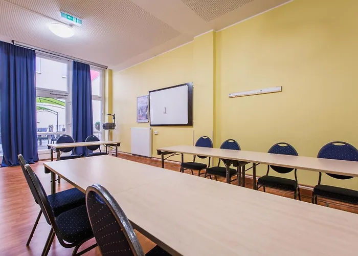 أيه&أو هاوبتبانهوف