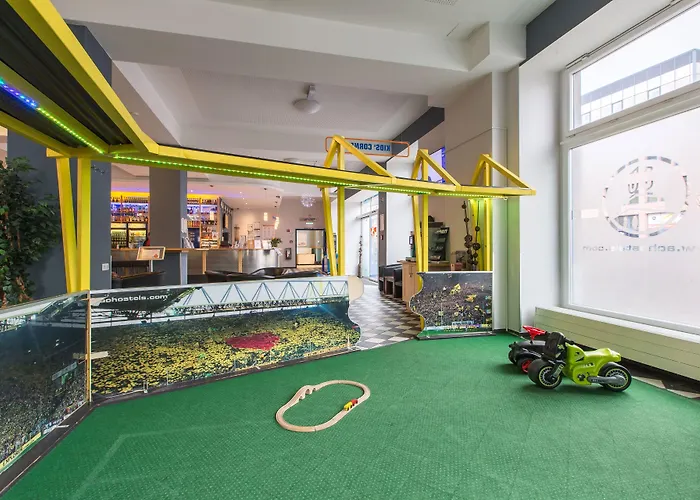 أيه&أو هاوبتبانهوف فندق دورتموند