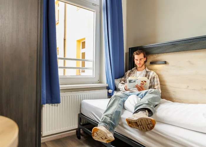 أيه&أو هاوبتبانهوف 2*