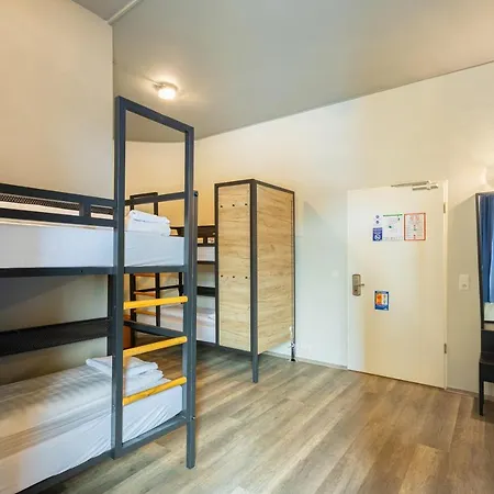 Hotel A&o Hauptbahnhof 2*