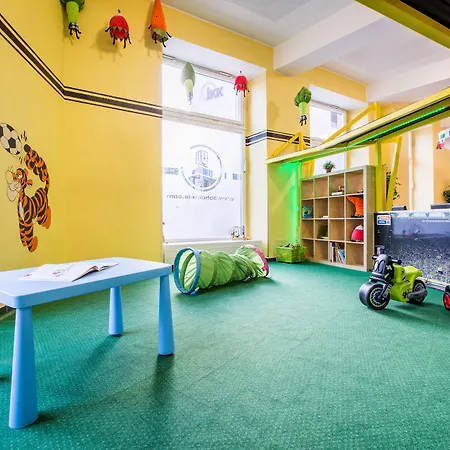 Otel A&o Hauptbahnhof 2*