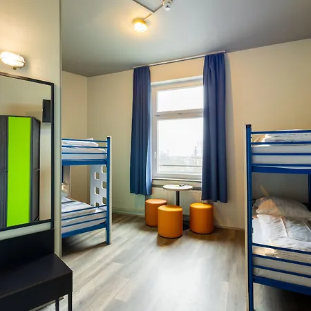 Otel A&o Hauptbahnhof 2*