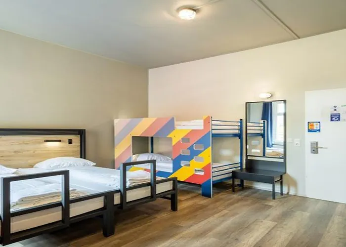 Hotel A&o Hauptbahnhof 2*