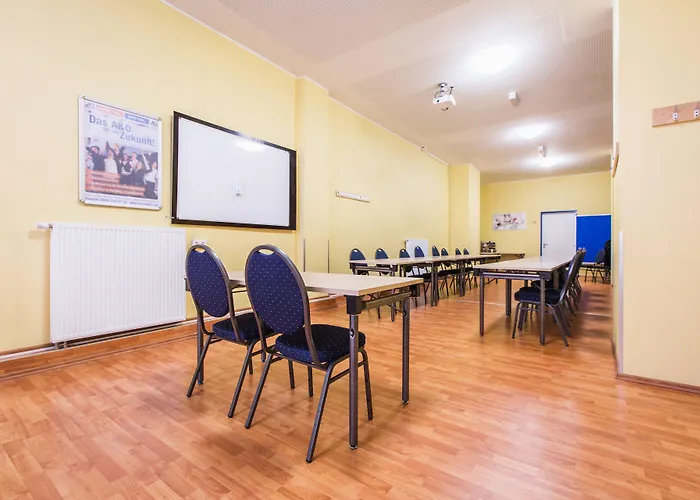 Hotel A&o Hauptbahnhof 2*